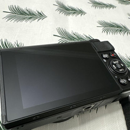 Canon Black Cameras-and-accessories