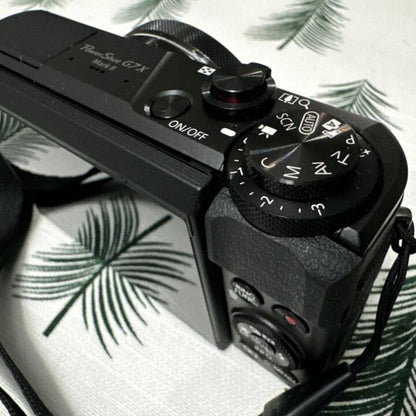 Canon Black Cameras-and-accessories