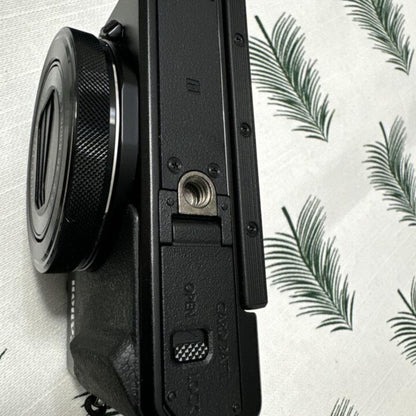 Canon Black Cameras-and-accessories