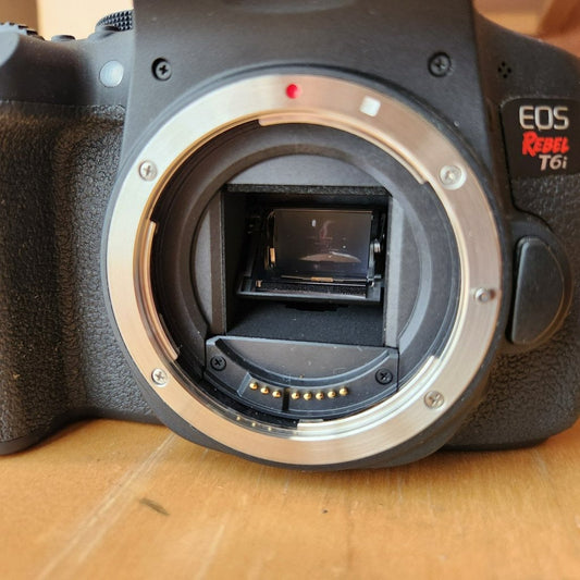 🍇 ₊˚💜 Canon EOS Rebel T6i / 750D Digital Camera with EF-S 18-55mm IS Lens 🍥 🎀📷