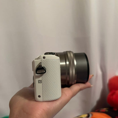 Used 🍇₊˚💜 Sony Alpha a5000 Mirrorless Digital Camera (White) with Kit Lens 🍥🎀📷