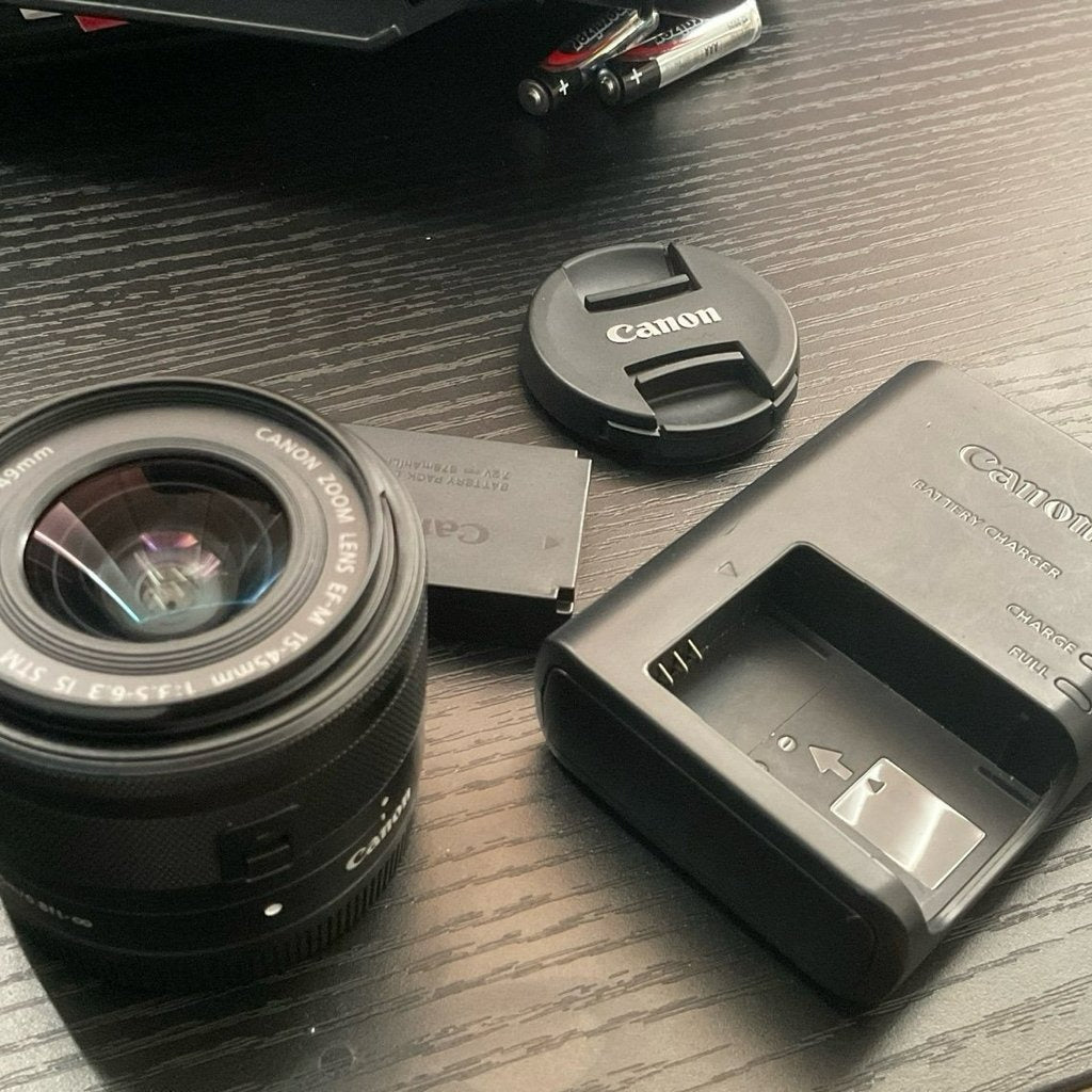 🍇 ₊˚💜 Canon EOS M200 📷🎀