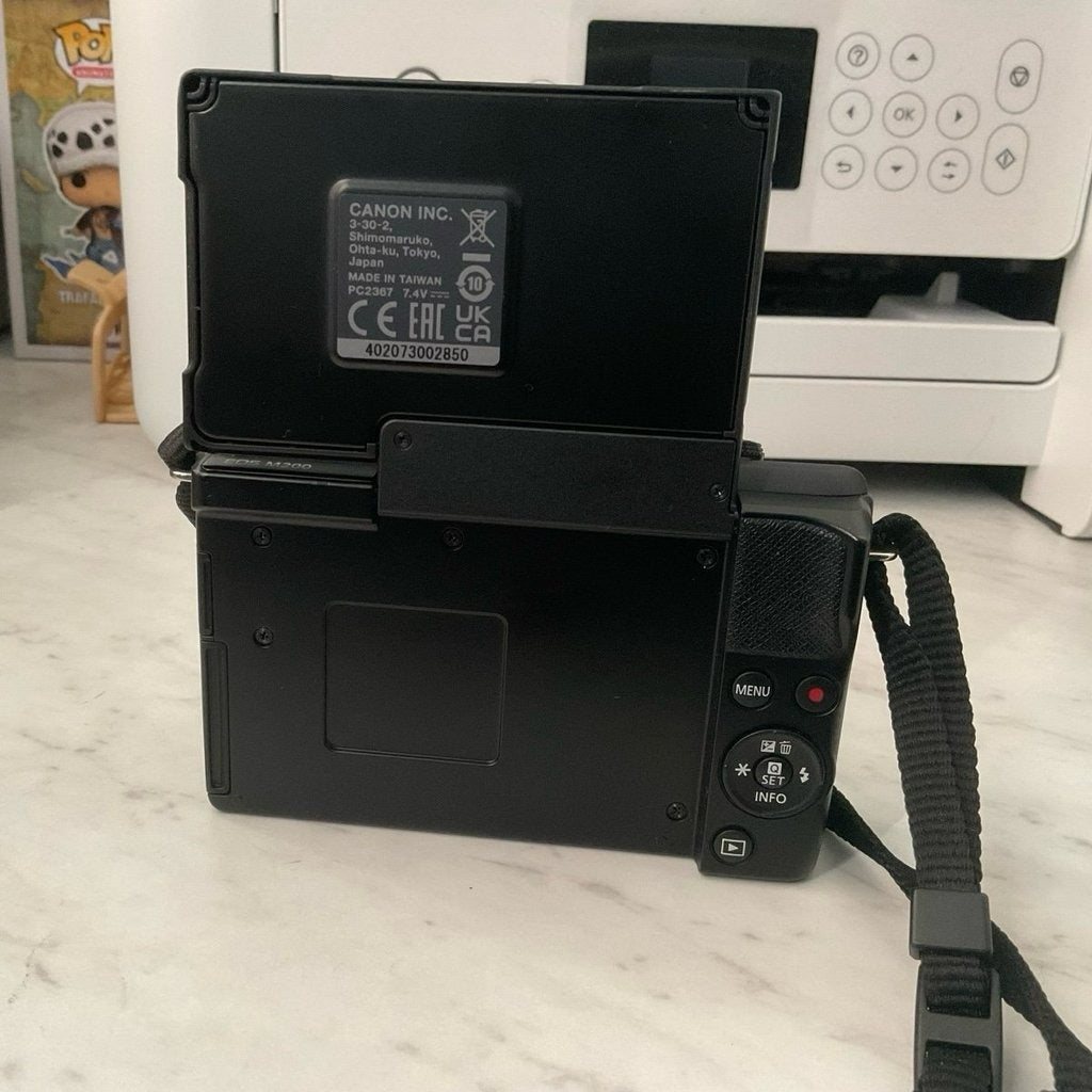 🍇 ₊˚💜 Canon EOS M200 📷🎀