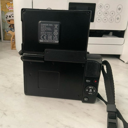 🍇 ₊˚💜 Canon EOS M200 📷🎀