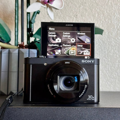 🍇 🎀 Sony Cyber-shot DSC-WX500 Digital Camera (Black) - Compact 18.2MP with 30X Optical Zoom 📷