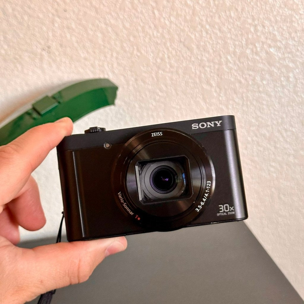 🍇 🎀 Sony Cyber-shot DSC-WX500 Digital Camera (Black) - Compact 18.2MP with 30X Optical Zoom 📷